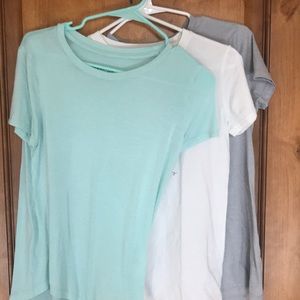 Aeropostale tee bundle!